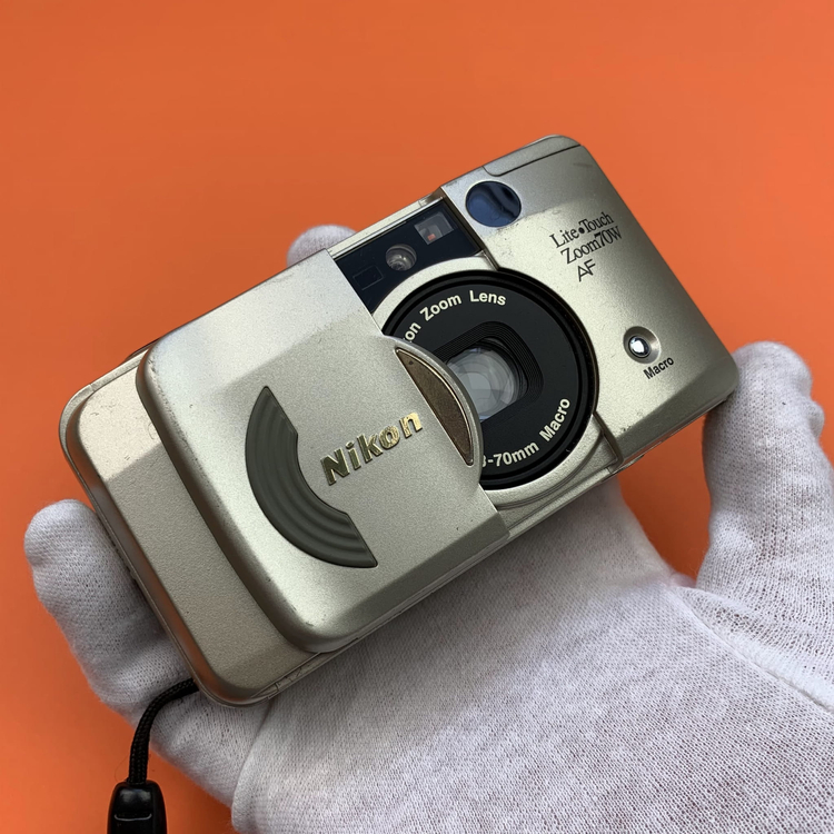 Aparat analogowy Nikon Lite Touch Zoom 70ws AF