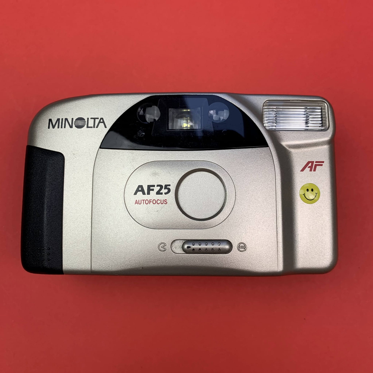 Aparat analogowy Minolta AF25
