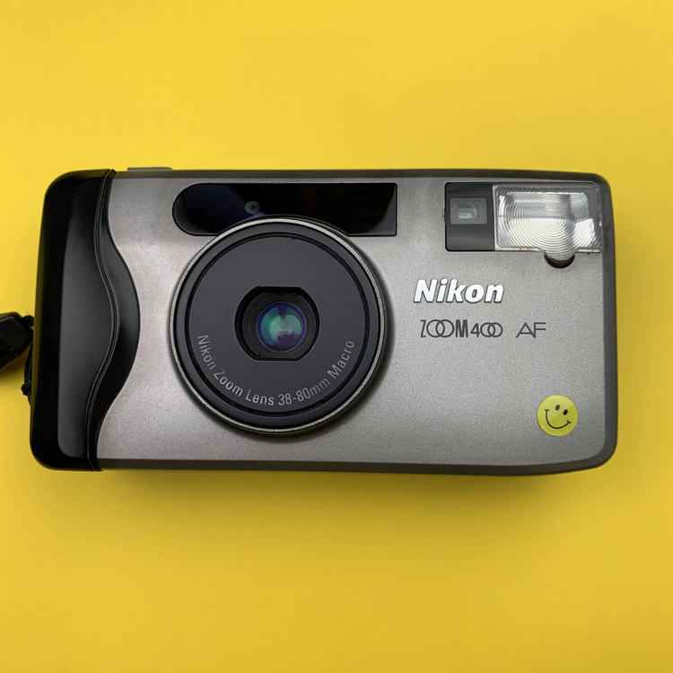 Aparat analogowy Nikon Zoom 600AF