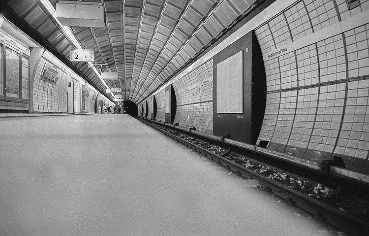 Aparat analogowy Olympus AF-1 Super