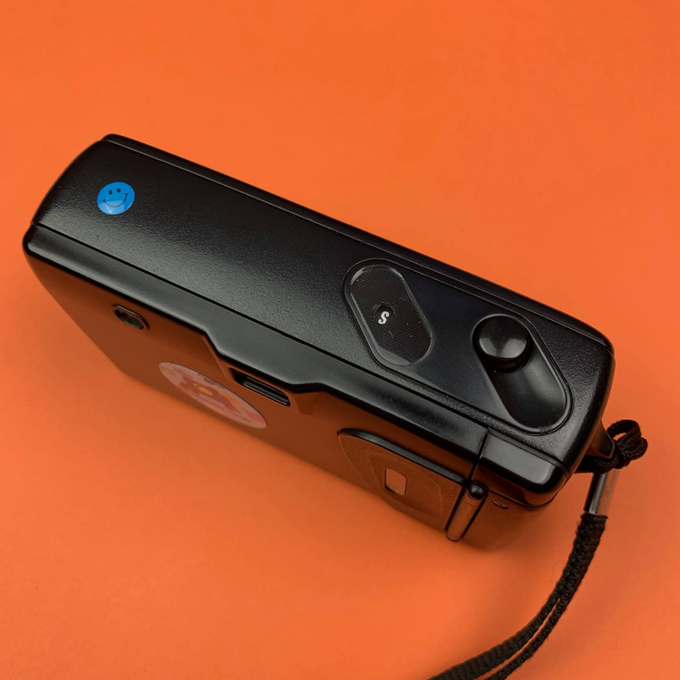 Aparat analogowy Nikon RF