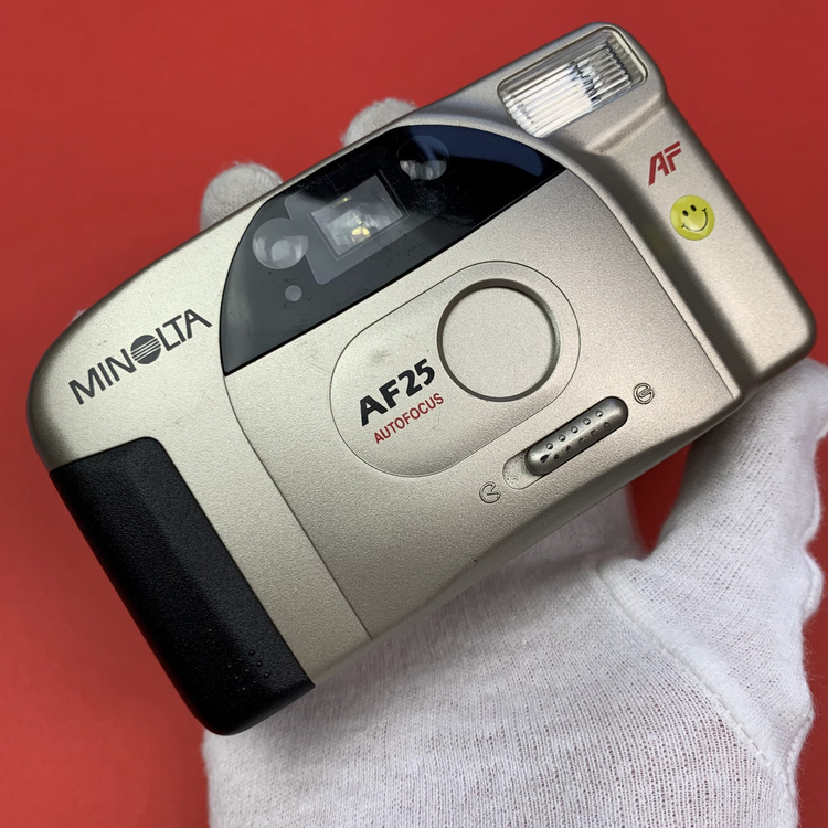 Aparat analogowy Minolta AF25