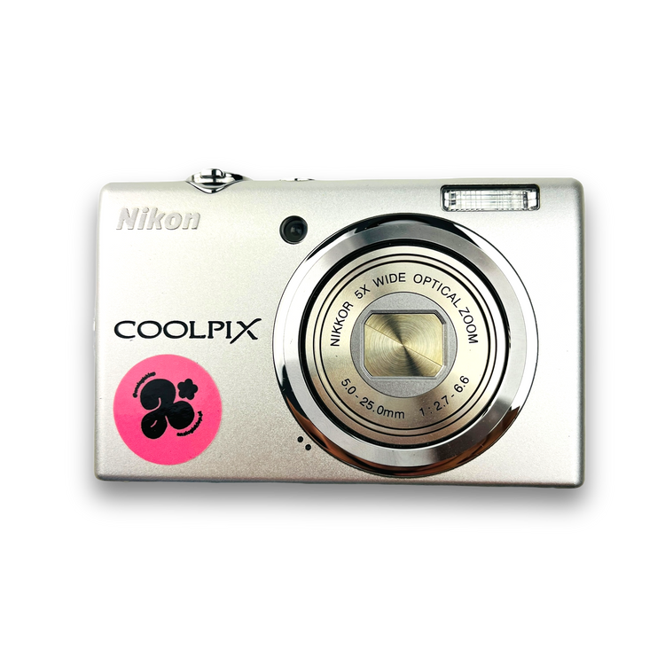Nikon COOLPIX S570 シルバー Amazon | Nikon デジタルカメラ COOLPIX (クールピクス) S570