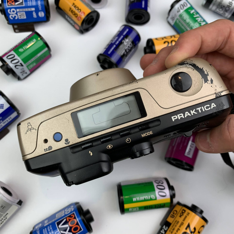 Praktica superzoom 1200AF