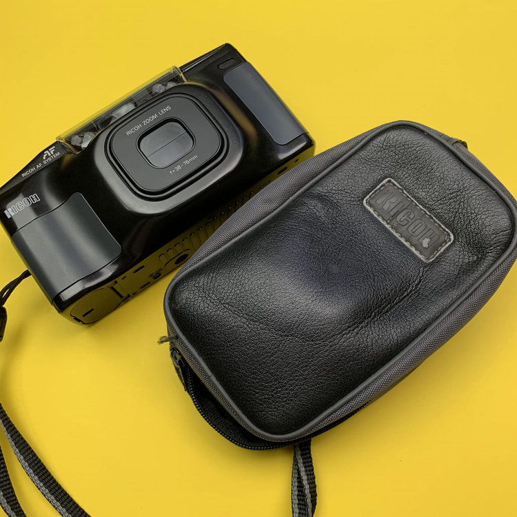 Aparat analogowy Ricoh TF-900 Zoom