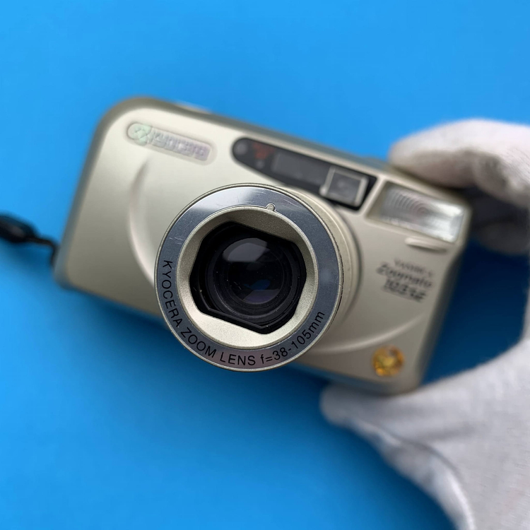 Yashica Zoomate 105se