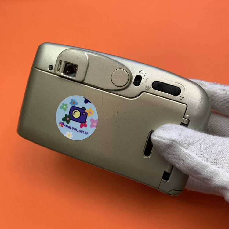 Aparat analogowy Yashica T3