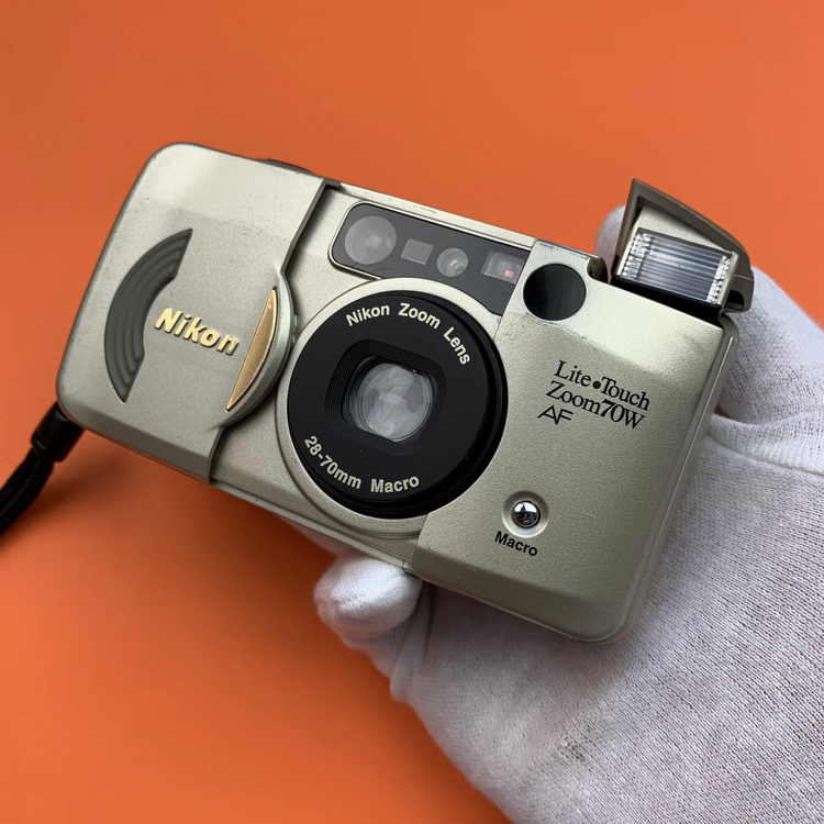 Aparat analogowy Nikon Lite Touch Zoom 70ws AF