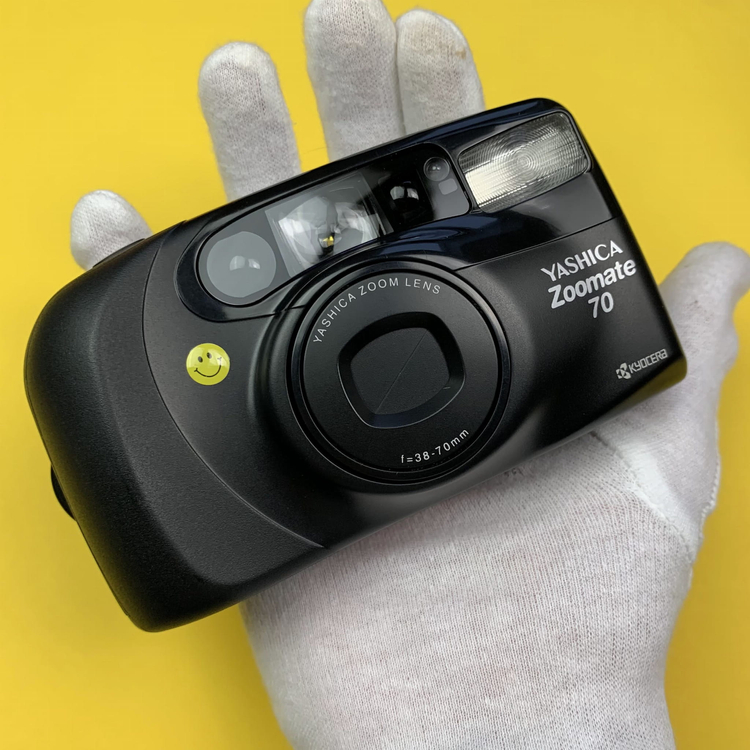 Aparat analogowy Yashica T3