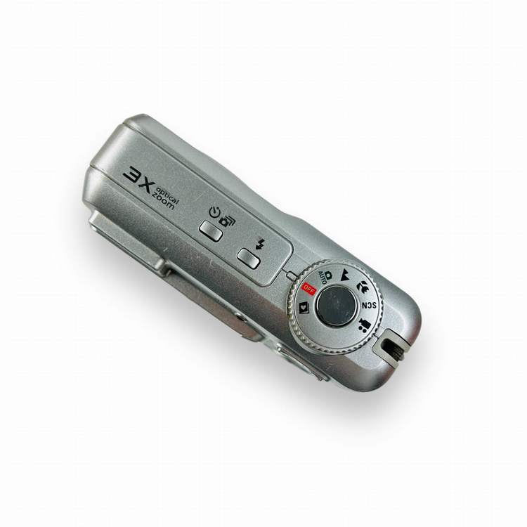 Kodak EasyShare C533 シルバー ケース付き Amazon.com : Kodak Easyshare C533 5 MP Digital Camera with