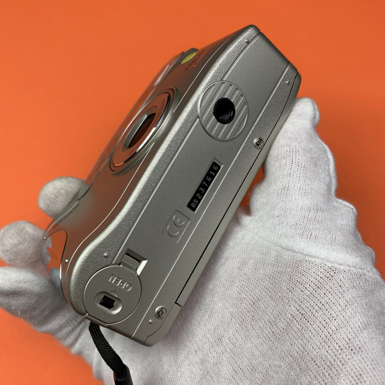 Aparat analogowy Revue Motor Zoom