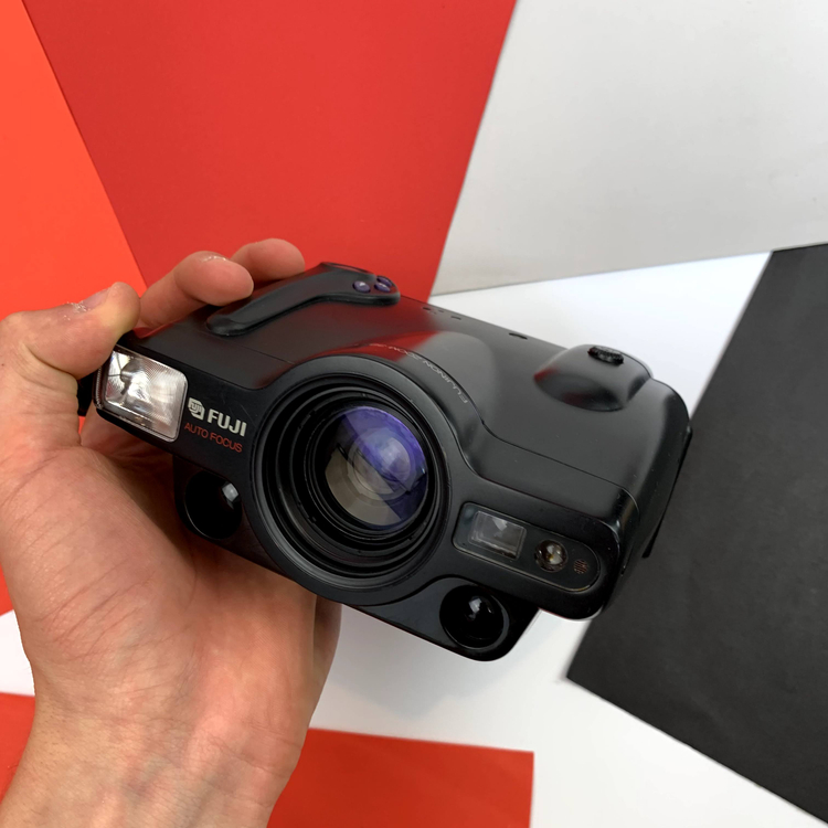 Fuji FZ-3000 zoom date