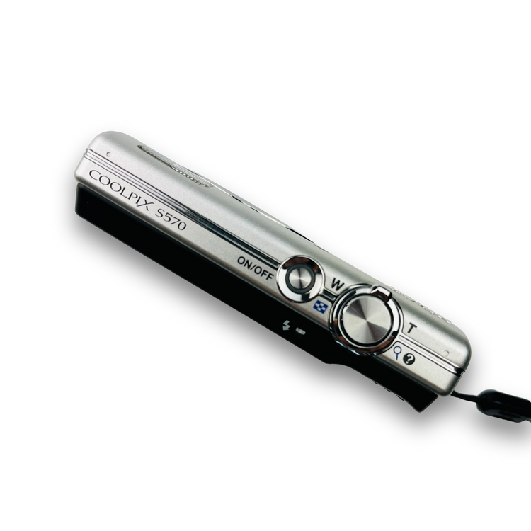 Nikon COOLPIX S570 シルバー archival-nikon-coolpix-s570-