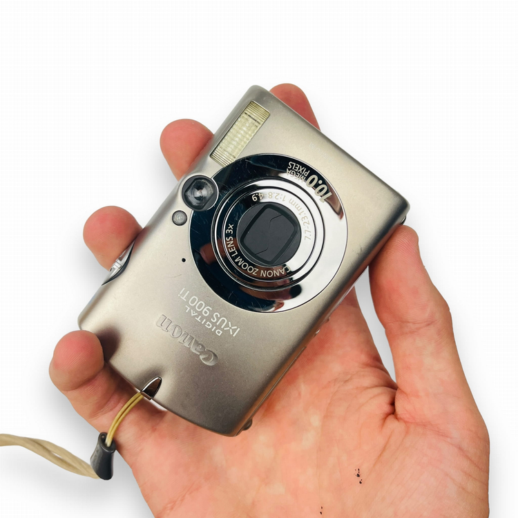 Aparat cyfrowy Canon Ixus 900 Ti