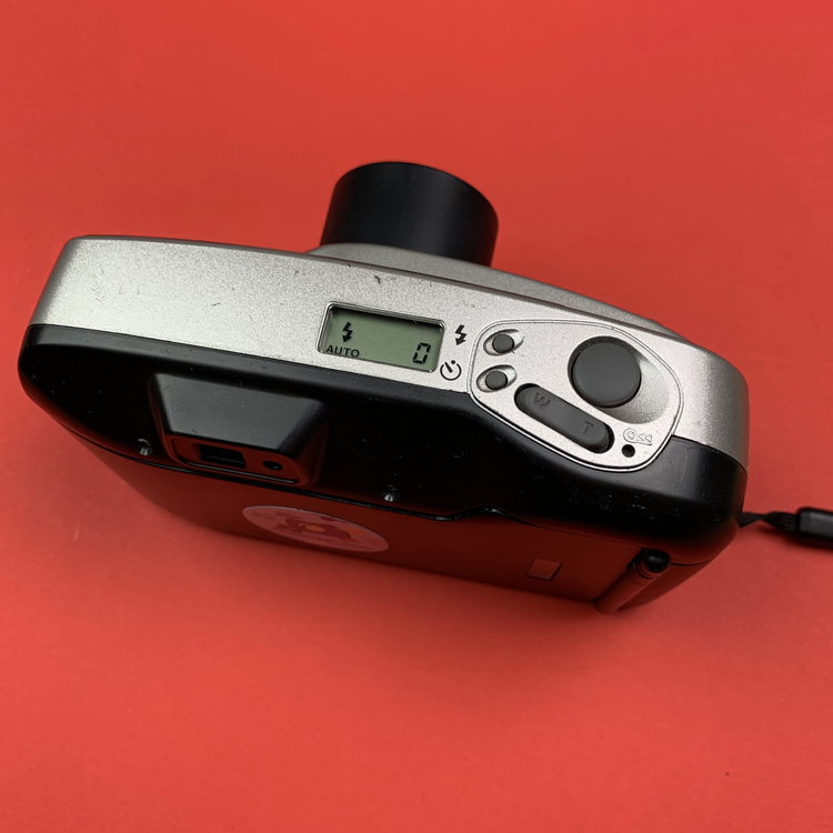 Minolta Riva Zoom 70