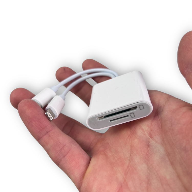 Czytnik kart pamięci SD/microSD do telefonu (USB-C oraz Lightning)