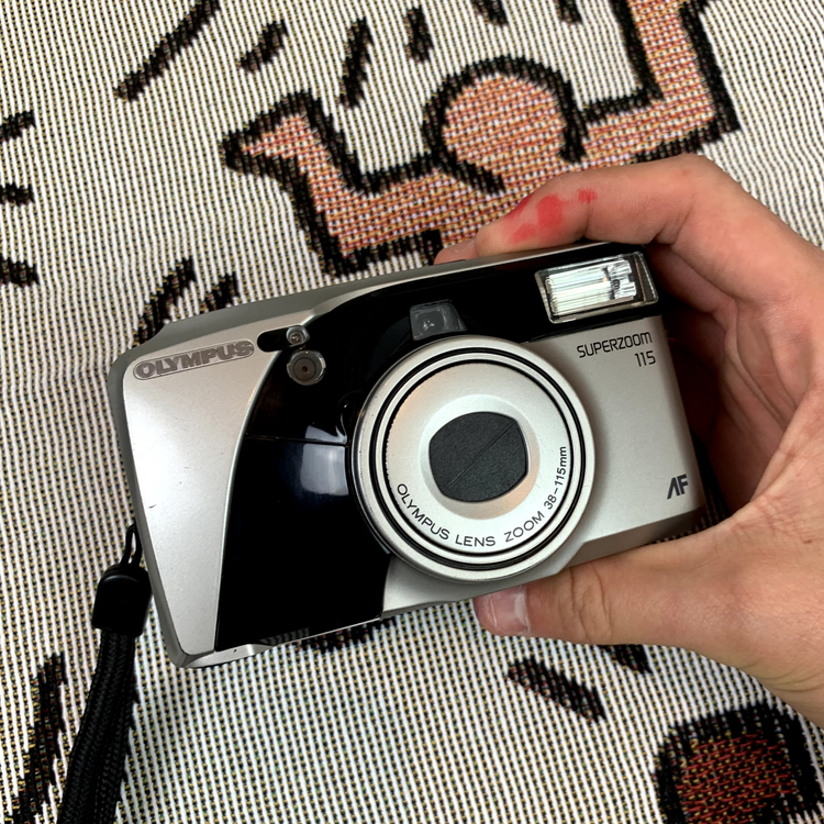 Olympus superzoom 115