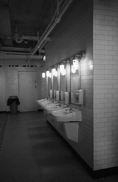 Vivitar series 1 440PZ