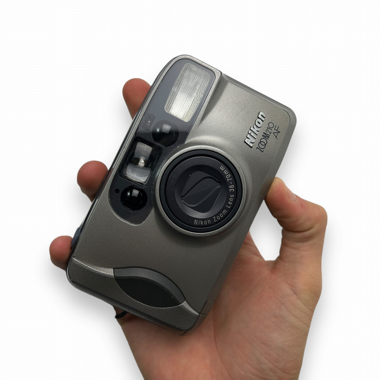 Aparat analogowy Nikon Zoom 210 AF