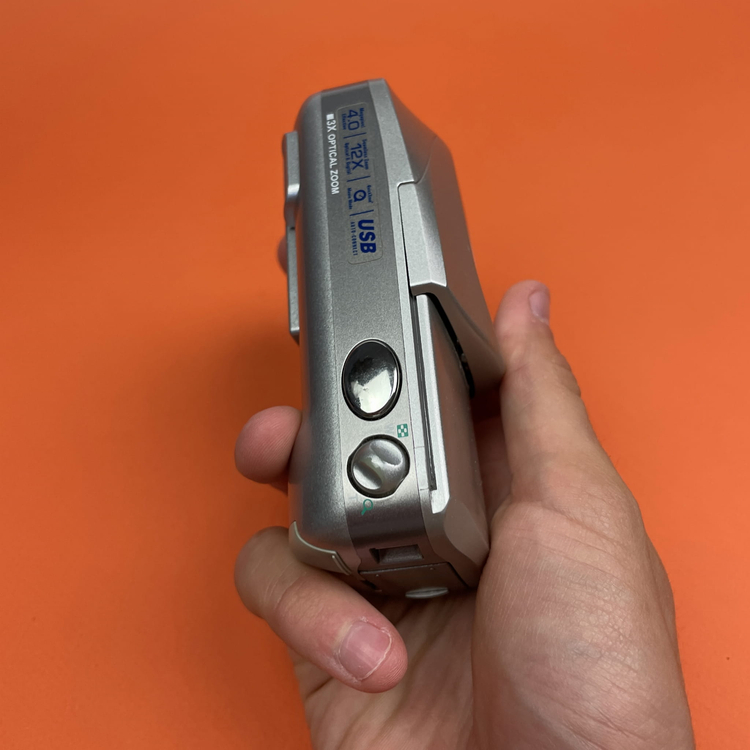 Aparat cyfrowy Olympus Camedia C-450