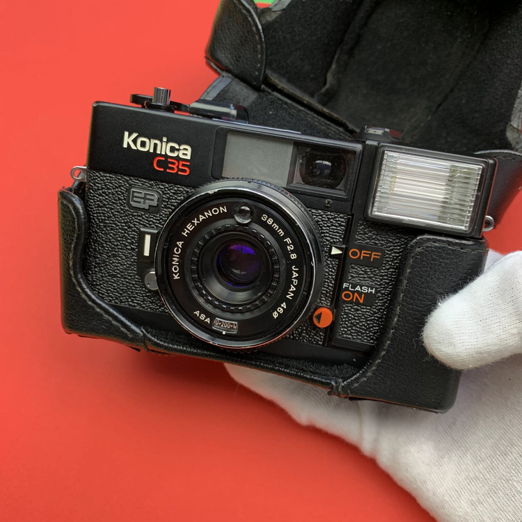 Konica C35 EF