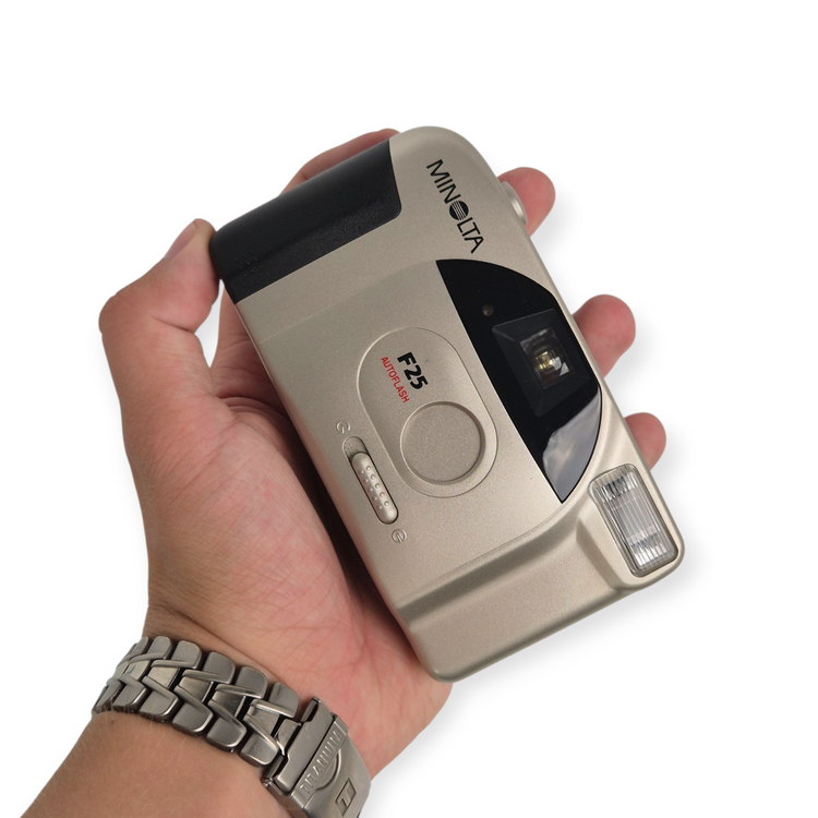 Aparat analogowy Minolta F25