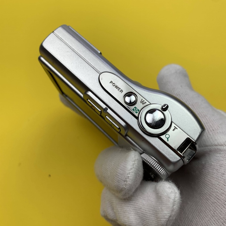 Aparat cyfrowy Olympus FE-210