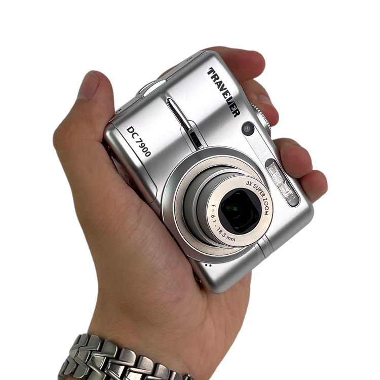 Aparat cyfrowy Traveler DC-7900