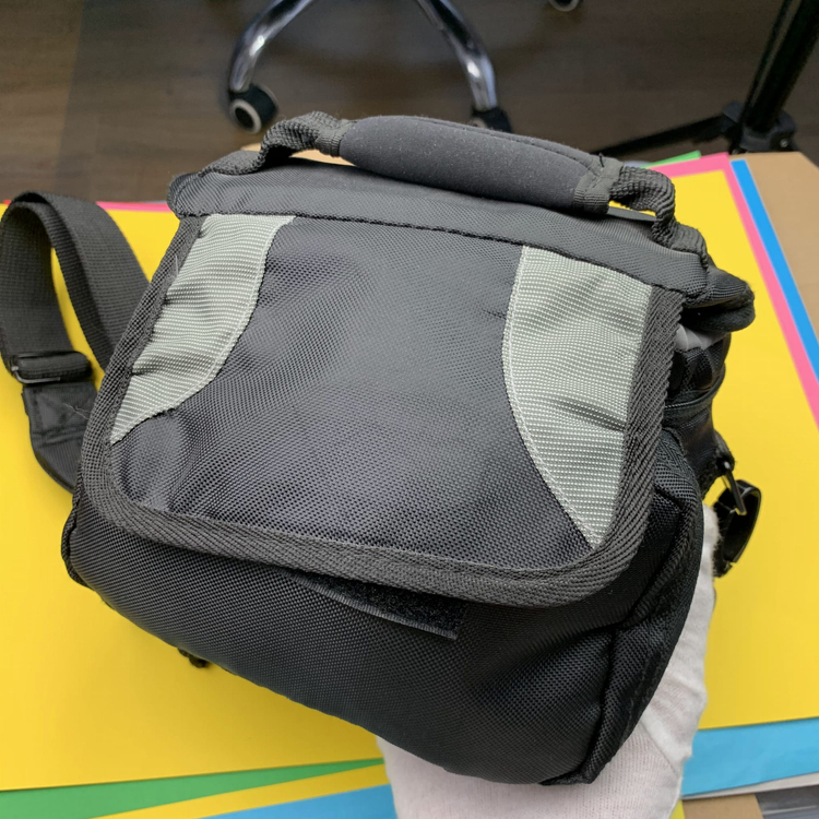 Kamera Sony Handycam DCR-DVD106