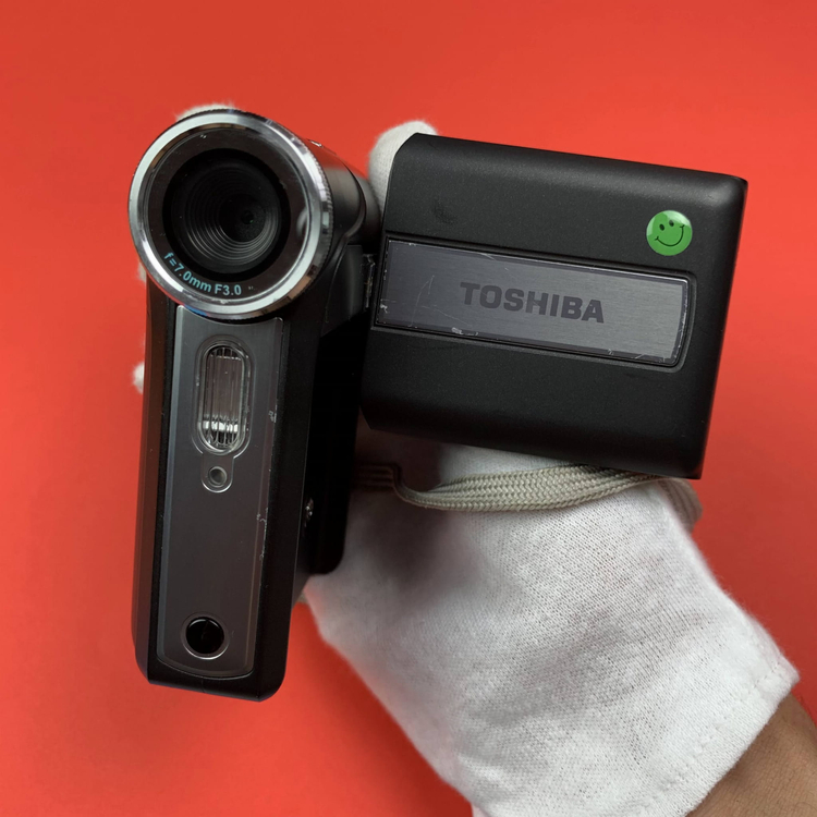Mini Kamera Toshiba