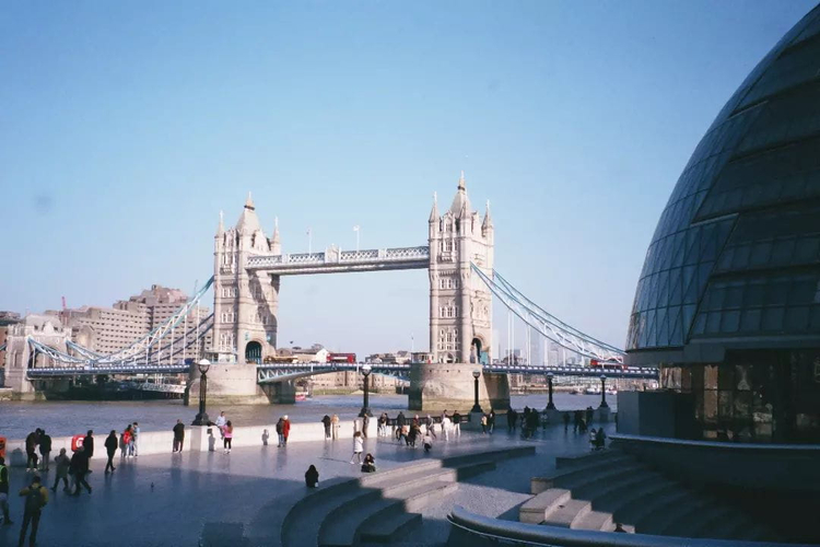 Olympus AZ-230 Superzoom