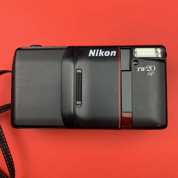 Nikon TW20 F