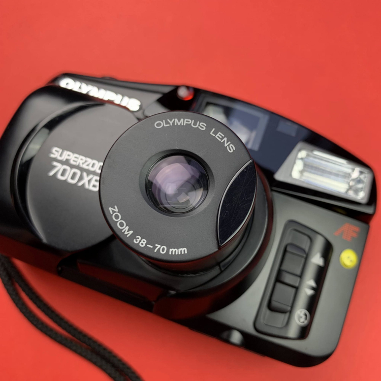 Olympus Superzoom 700XB