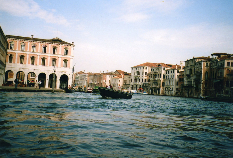 Nikon Lite Touch Zoom70w