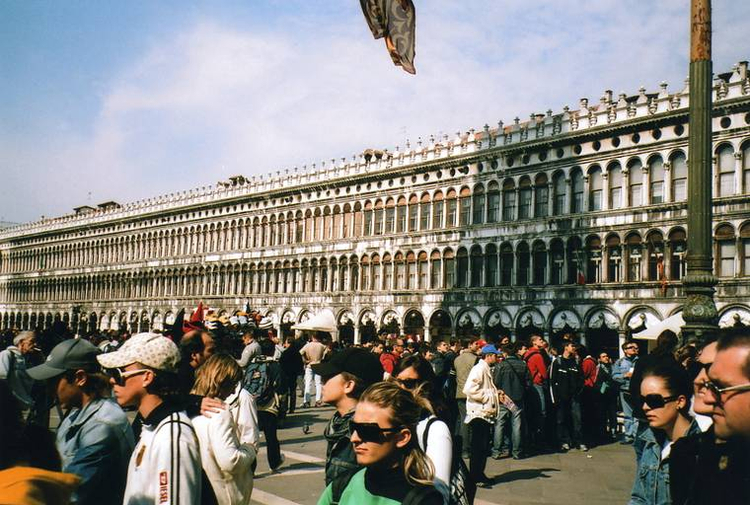 Nikon Lite Touch Zoom70w