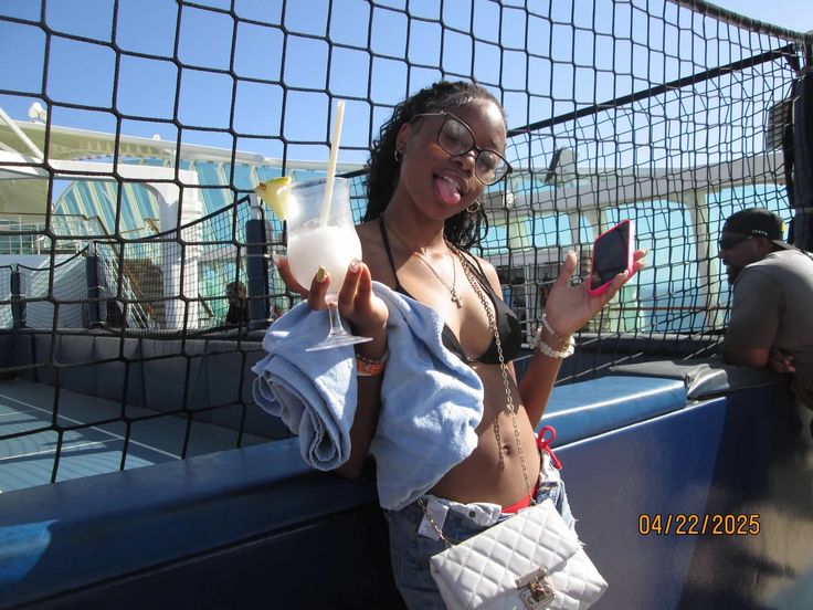 Aparat cyfrowy Nikon coolpix W100