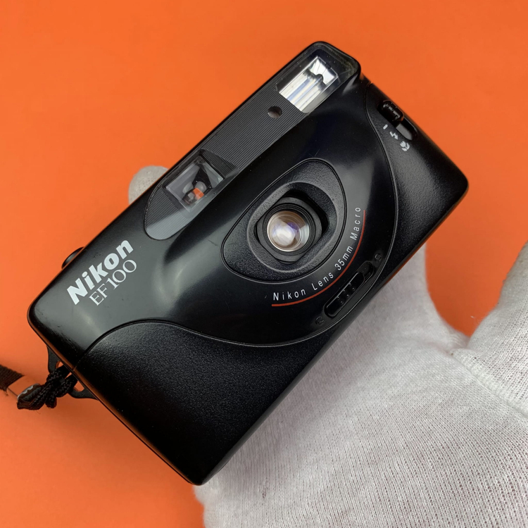 Aparat analogowy Nikon RF