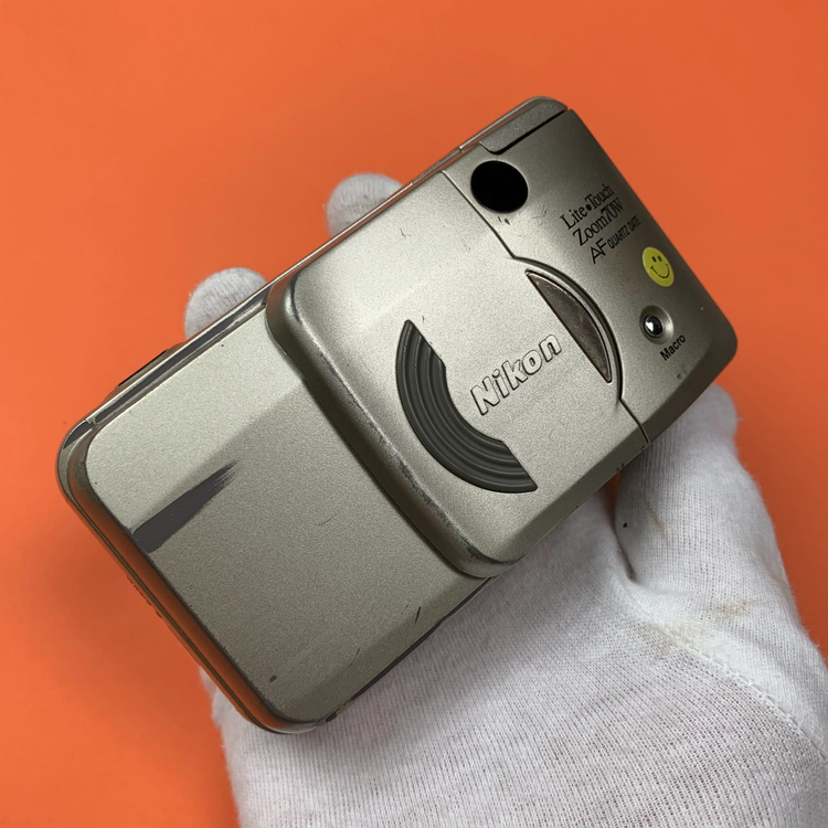 Nikon Lite Touch Zoom70w