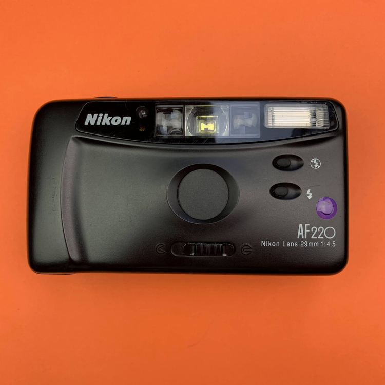 Aparat analogowy Nikon AF 250
