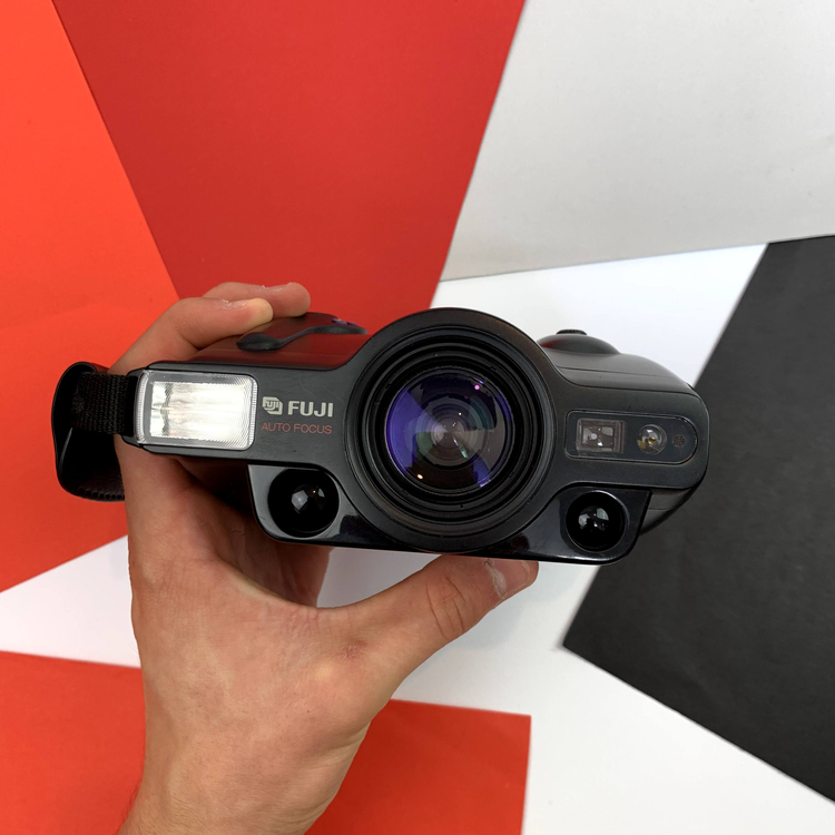 Fuji FZ-3000 zoom date