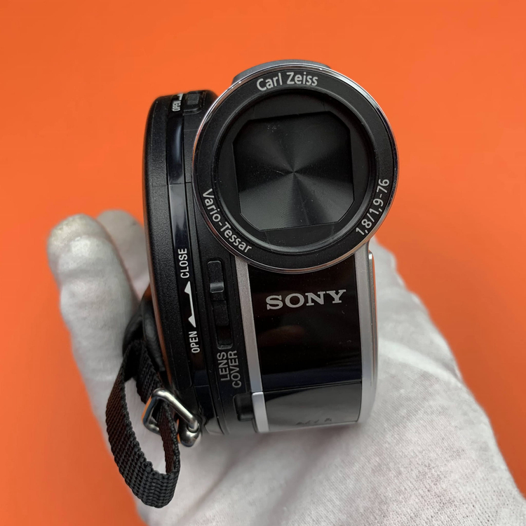 Kamera Sony Handycam DCR-DVD110