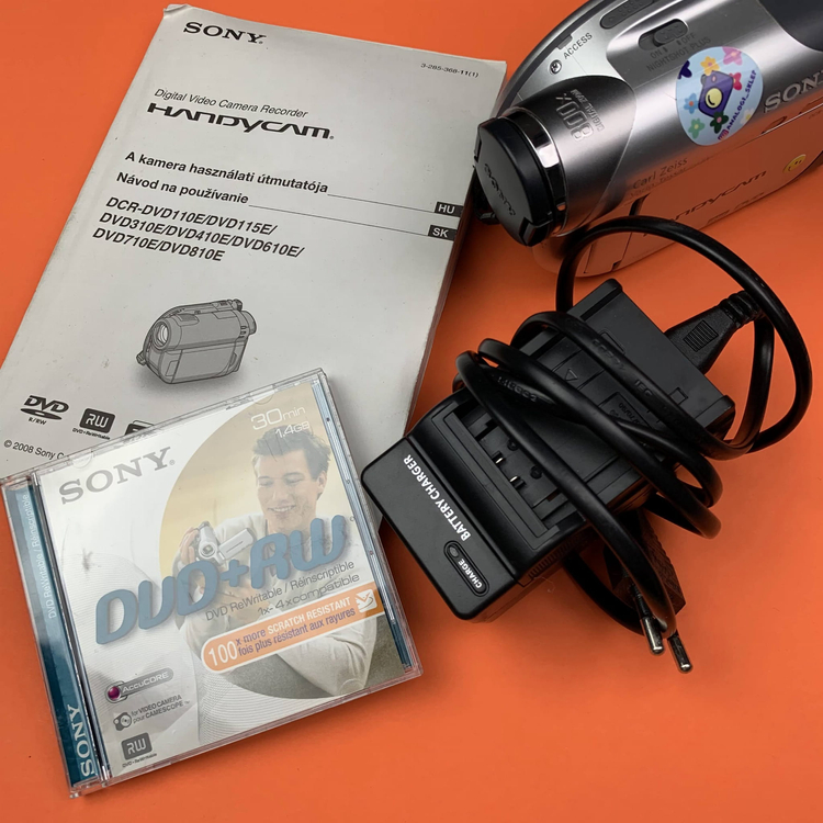 Kamera na płytki CD Sony Handycam DCR-DVD106