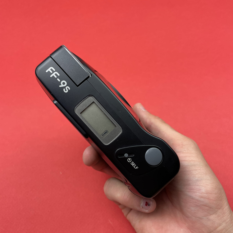 Aparat analogowy Ricoh FF-700