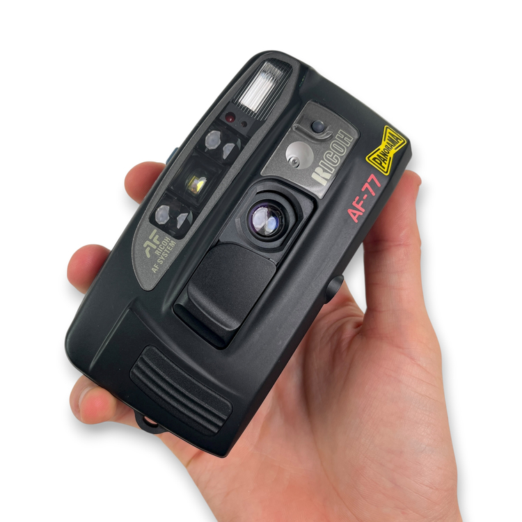 Aparat analogowy Ricoh AF-77