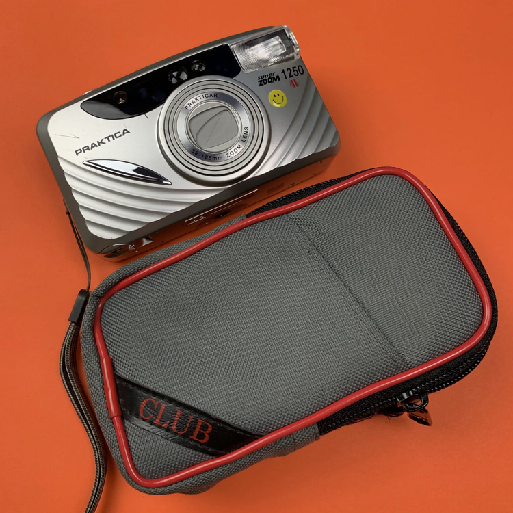 Aparat analogowy Praktica Superzoom 800 AF Super Zoom