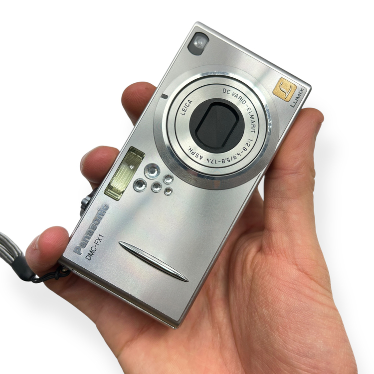 Aparat cyfrowy Panasonic Lumix DMC-FX1