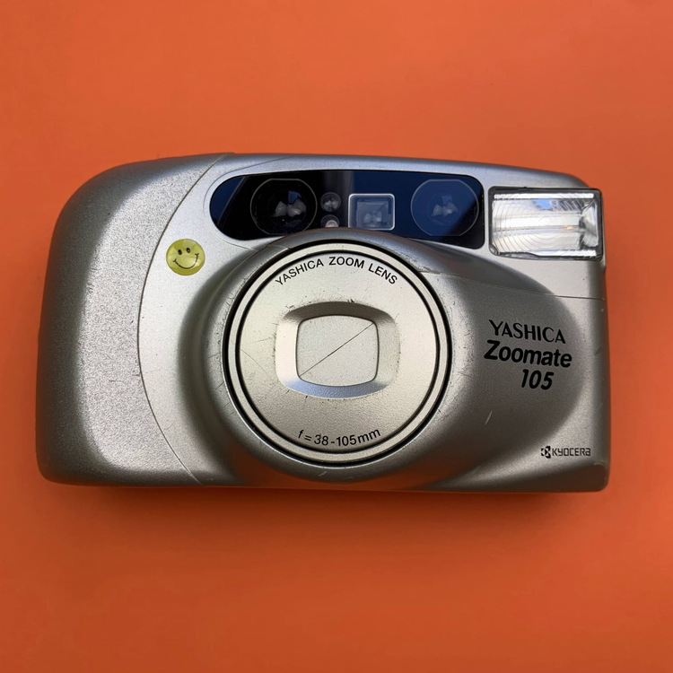 Aparat analogowy Yashica T3