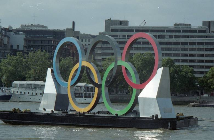 Minolta Riva zoom 125