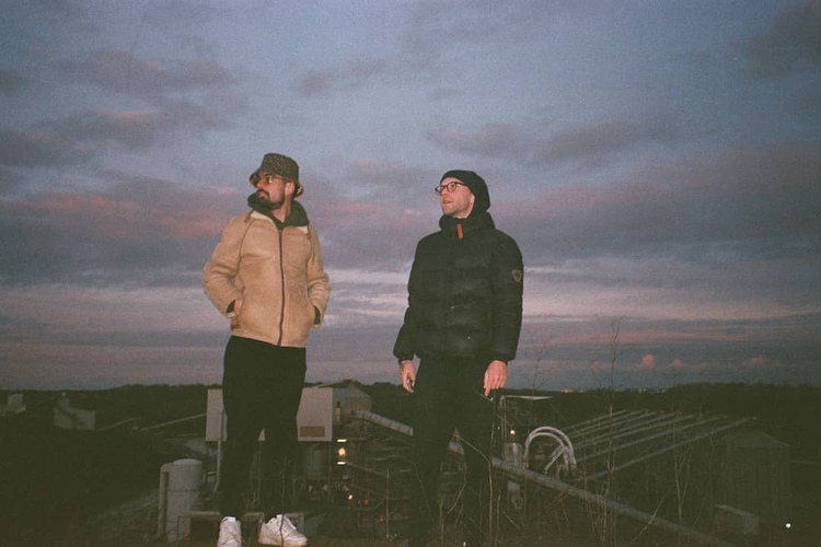 Aparat analogowy Exacta Macro 70 af