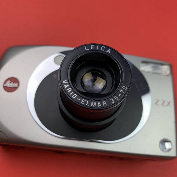 Minolta riva zoom 70